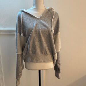 Abercrombie & Fitch Two-Tone Gray and Cream Sweatshirt
